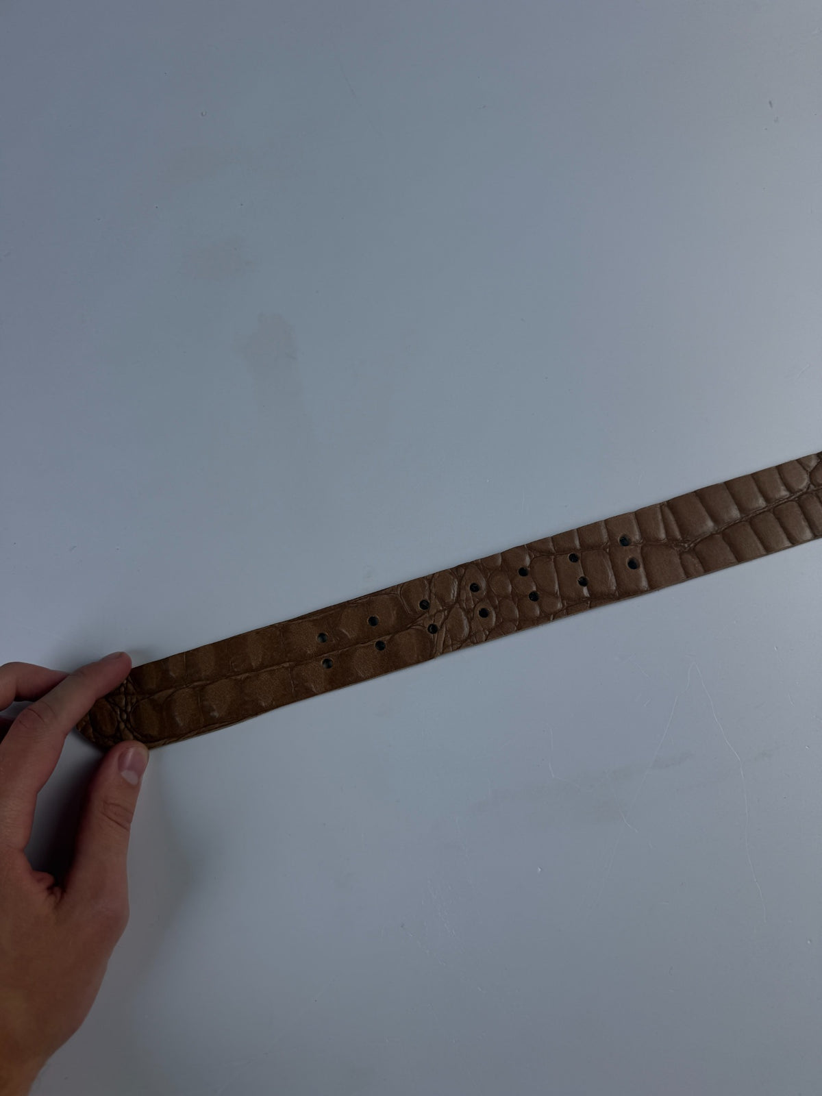 Twin Belt Croco Sand Sample