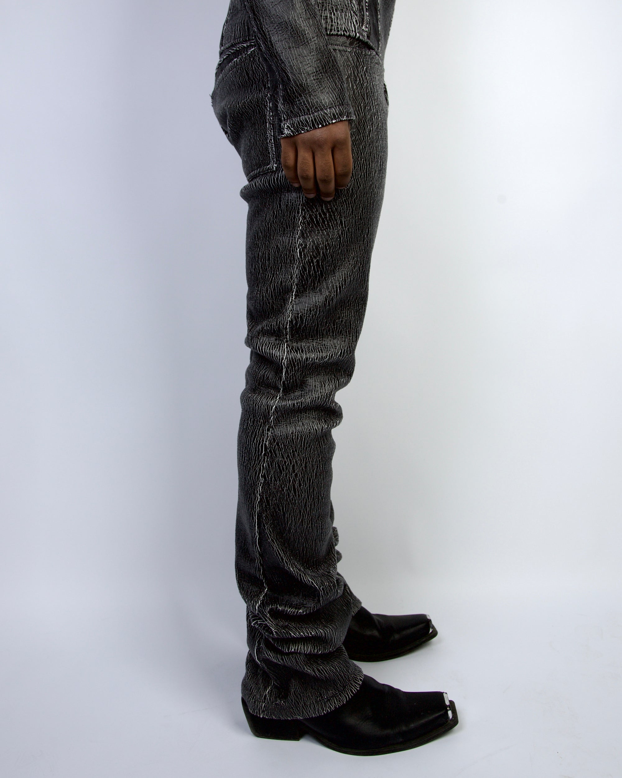 Cracked Leather Pants (black)