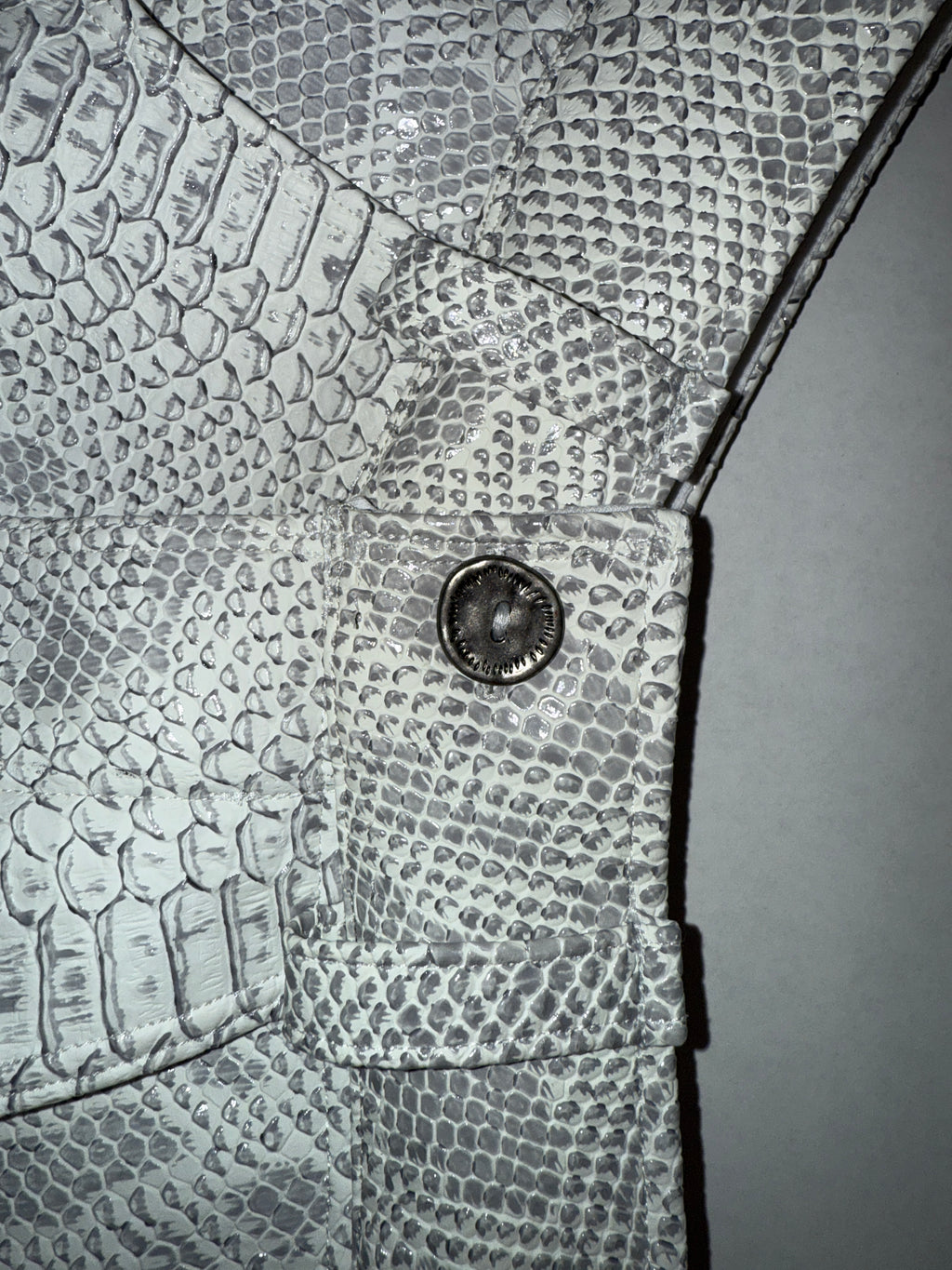 Ivory Viper Shorts