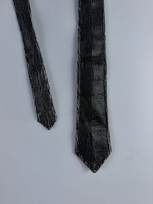 Cracked-Leather-Tie Sample