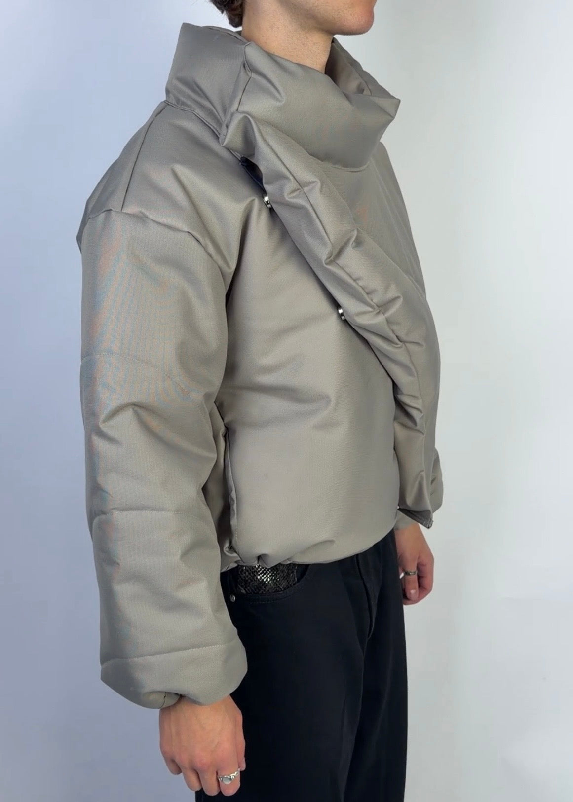 Wave Puffer Gray Sample